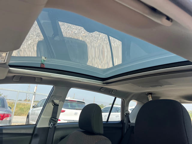 Toyota Verso 2.0 D4D - автомобили, коли, обяви за нови и употребявани 10