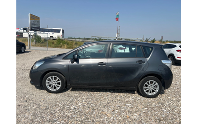 Toyota Verso 2.0 D4D - автомобили, коли, обяви за нови и употребявани 7
