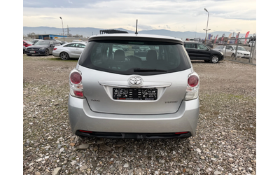 Toyota Verso 1.6 D - автомобили, коли, обяви за нови и употребявани 11