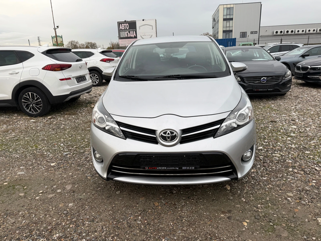 Toyota Verso 1.6 D - автомобили, коли, обяви за нови и употребявани 1