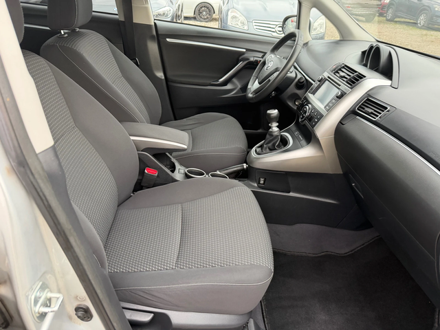 Toyota Verso 1.6 D - автомобили, коли, обяви за нови и употребявани 6