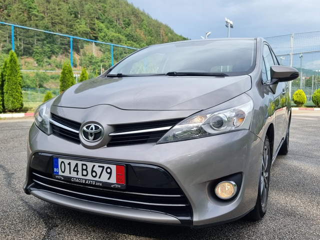 Toyota Verso 1.6 Navig/Klimatron/7mesta - автомобили, коли, обяви за нови и употребявани 0