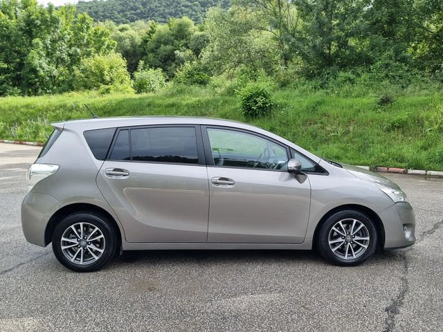 Toyota Verso 1.6 Navig/Klimatron/7mesta - автомобили, коли, обяви за нови и употребявани 5