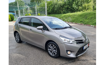 Toyota Verso 1.6 Navig/Klimatron/7mesta - автомобили, коли, обяви за нови и употребявани 6