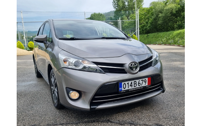 Toyota Verso 1.6 Navig/Klimatron/7mesta - автомобили, коли, обяви за нови и употребявани 7