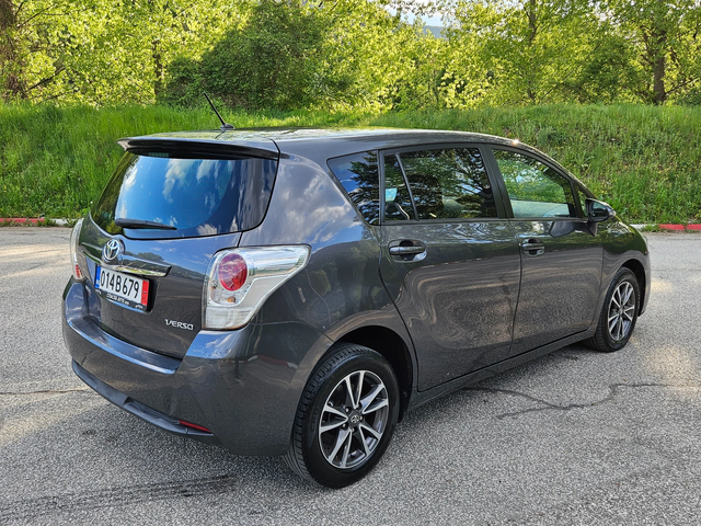 Toyota Verso Facelift/7mesta/Navigacia - автомобили, коли, обяви за нови и употребявани 4