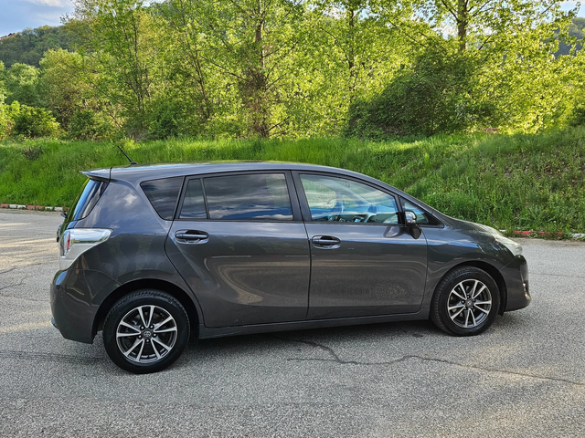 Toyota Verso Facelift/7mesta/Navigacia - автомобили, коли, обяви за нови и употребявани 5