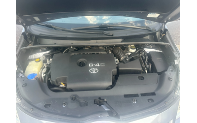 Toyota Verso 2.0D4D 126kc FACE - автомобили, коли, обяви за нови и употребявани 15