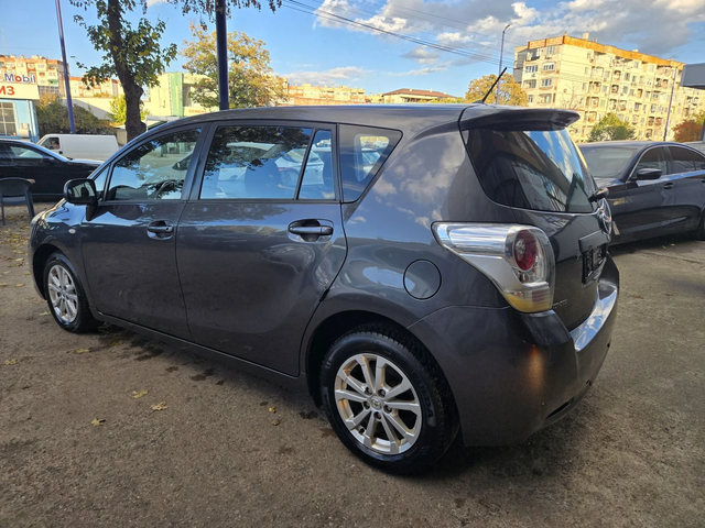 Toyota Verso - автомобили, коли, обяви за нови и употребявани 3