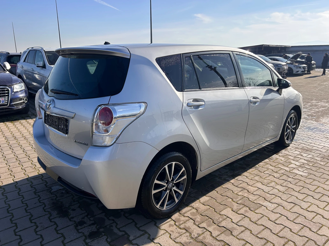 Toyota Verso 1.6D-4D NAVI 6+ 1 EURO 5 - автомобили, коли, обяви за нови и употребявани 5