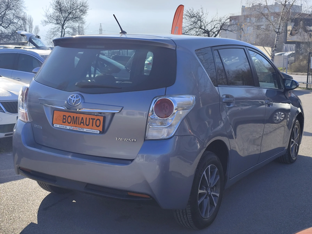 Toyota Verso 1.6VVT-i* FACE* 7 MECTA* EURO5B* NAVI* CAMERA* - автомобили, коли, обяви за нови и употребявани 3