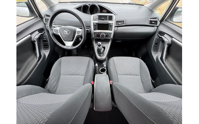 Toyota Verso 2.0 D-4D / EXECUTIVE / NAVI / CAMERA / PANORAMA - автомобили, коли, обяви за нови и употребявани 8