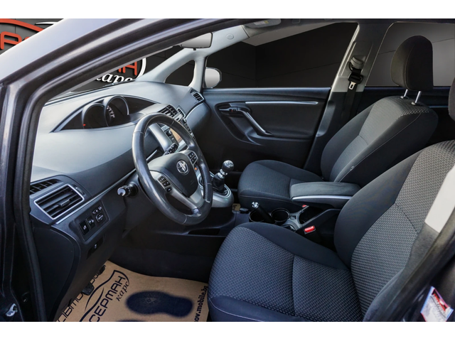 Toyota Verso 1.6i ACTIVE - автомобили, коли, обяви за нови и употребявани 6