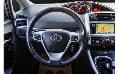 Toyota Verso 1.6i ACTIVE - автомобили, коли, обяви за нови и употребявани 8