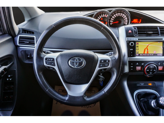 Toyota Verso 1.6i ACTIVE - автомобили, коли, обяви за нови и употребявани 8