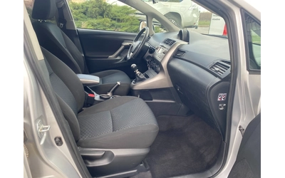 Toyota Verso 2.0D-4D MT - автомобили, коли, обяви за нови и употребявани 12