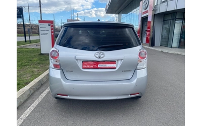 Toyota Verso 2.0D-4D MT - автомобили, коли, обяви за нови и употребявани 7