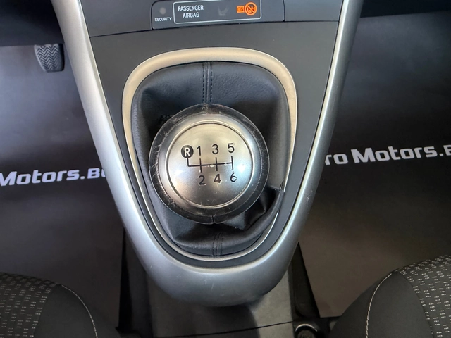 Toyota Verso 1.8-VALVEMATIC-147ps-7места-ПЪЛНА СЕРВИЗНА ИСТОРИЯ - автомобили, коли, обяви за нови и употребявани 13