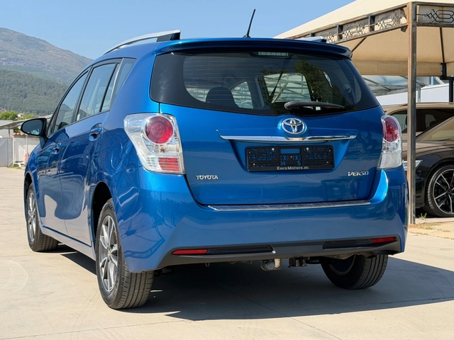 Toyota Verso 1.8-VALVEMATIC-147ps-7места-ПЪЛНА СЕРВИЗНА ИСТОРИЯ - автомобили, коли, обяви за нови и употребявани 5