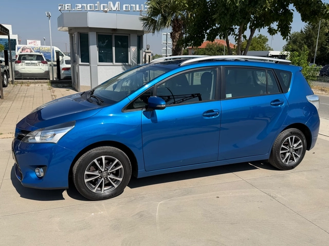 Toyota Verso 1.8-VALVEMATIC-147ps-7места-ПЪЛНА СЕРВИЗНА ИСТОРИЯ - автомобили, коли, обяви за нови и употребявани 6