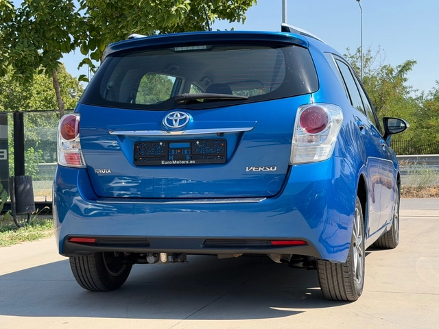 Toyota Verso 1.8-VALVEMATIC-147ps-7места-ПЪЛНА СЕРВИЗНА ИСТОРИЯ - автомобили, коли, обяви за нови и употребявани 4
