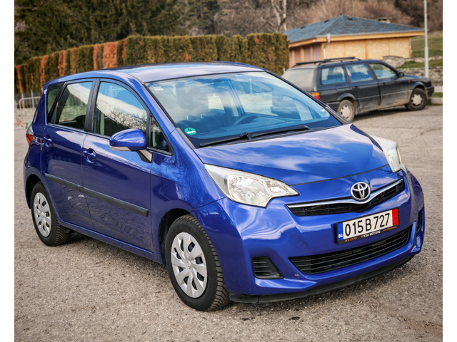 Toyota Verso S 1.4 D-4D - автомобили, коли, обяви за нови и употребявани 0