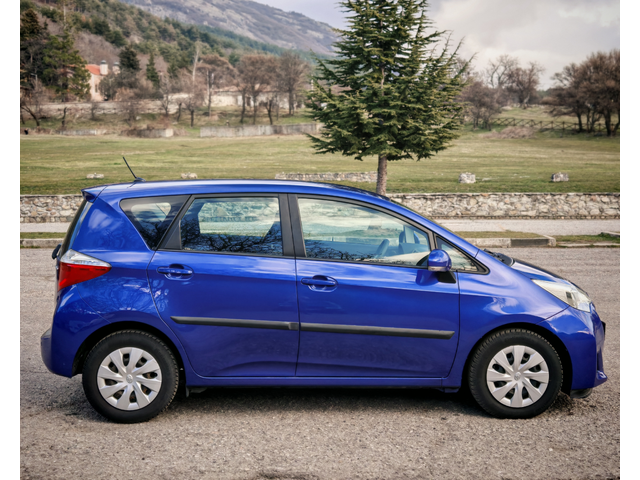 Toyota Verso S 1.4 D-4D - автомобили, коли, обяви за нови и употребявани 7