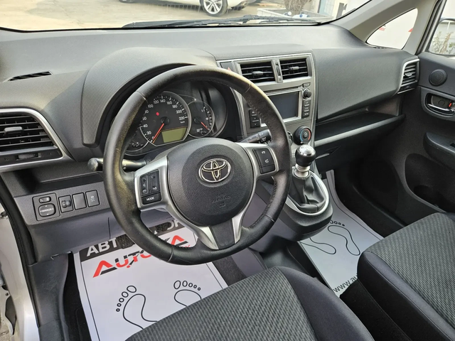 Toyota Verso S 1.3VVTI-99кс= 6СКОРОСТИ= КАМЕРА= 178.000km= EURO 5 - автомобили, коли, обяви за нови и употребявани 7