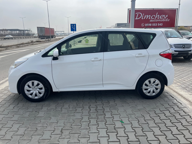 Toyota Verso S 1.33 i 100k.c - автомобили, коли, обяви за нови и употребявани 3