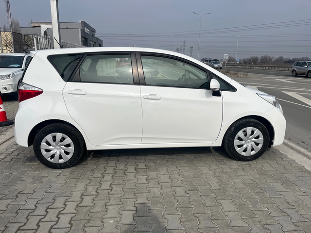 Toyota Verso S 1.33 i 100k.c - автомобили, коли, обяви за нови и употребявани 4