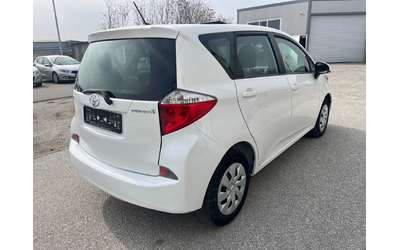 Toyota Verso S 1.33 i 100k.c - автомобили, коли, обяви за нови и употребявани 6