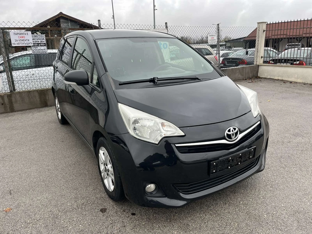Toyota Verso S 1.4 D4D 90кс 6 СКОРОСТИ EURO 5A КЛИМАТРОНИК - автомобили, коли, обяви за нови и употребявани 2
