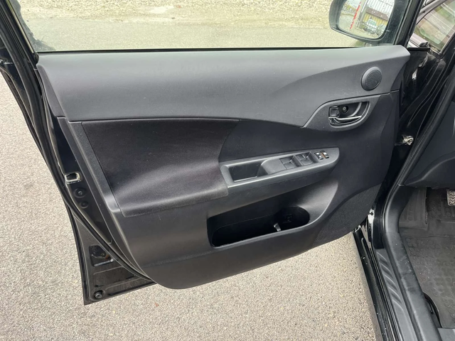 Toyota Verso S 1.4 D4D 90кс 6 СКОРОСТИ EURO 5A КЛИМАТРОНИК - автомобили, коли, обяви за нови и употребявани 6