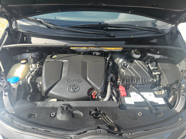 Toyota Verso Toyota Verso 1.6 D4D - автомобили, коли, обяви за нови и употребявани 14