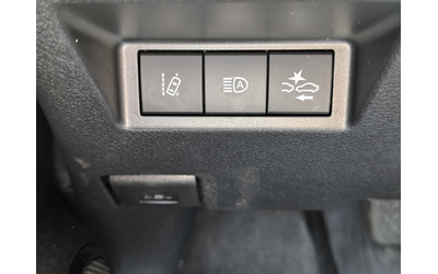 Toyota Yaris 1.0VVT-i - автомобили, коли, обяви за нови и употребявани 17