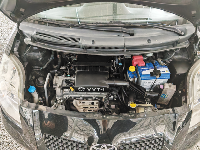 Toyota Yaris 1.3-газова уредба - автомобили, коли, обяви за нови и употребявани 14