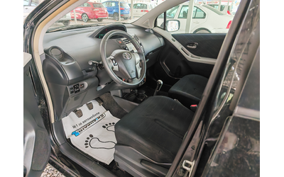 Toyota Yaris 1.3-газова уредба - автомобили, коли, обяви за нови и употребявани 6
