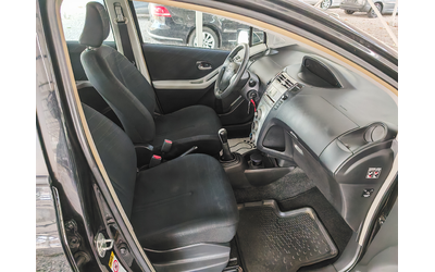 Toyota Yaris 1.3-газова уредба - автомобили, коли, обяви за нови и употребявани 8