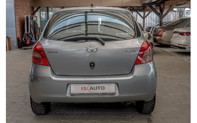 toyota-yaris-1-3-vvt-i-avtomatik - 3