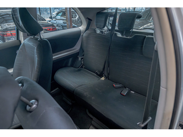 Toyota Yaris 1.3 VVT-i/Автоматик - автомобили, коли, обяви за нови и употребявани 7