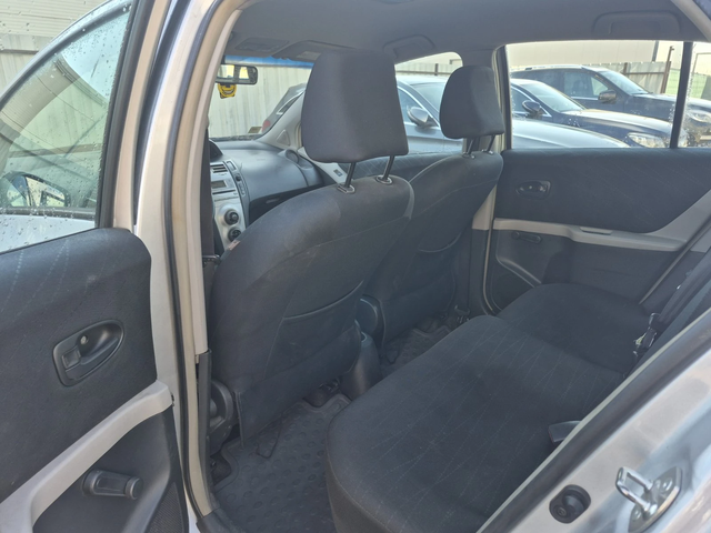 Toyota Yaris Yaris - автомобили, коли, обяви за нови и употребявани 10