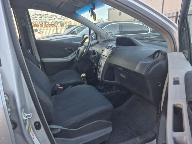 Toyota Yaris Yaris - автомобили, коли, обяви за нови и употребявани 7