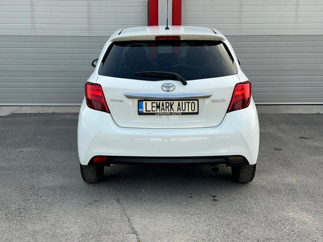Toyota Yaris 1.4D-4D - автомобили, коли, обяви за нови и употребявани 5