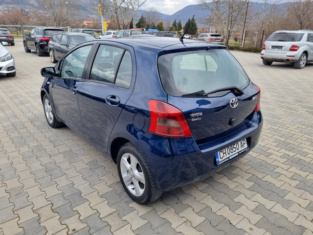 Toyota Yaris 1.4D4D-АВТОМАТИК - автомобили, коли, обяви за нови и употребявани 3