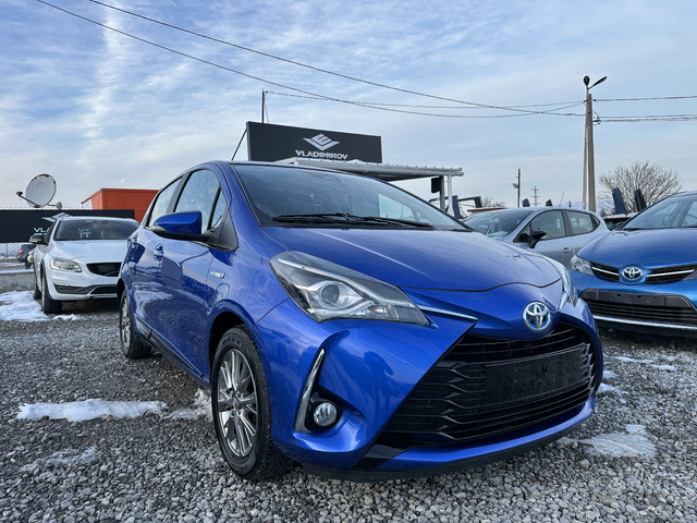 Toyota Yaris 1.5 Hybrid E6B FACE - автомобили, коли, обяви за нови и употребявани 0