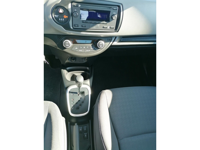 Toyota Yaris 1.5 VVT-i HYBRID - автомобили, коли, обяви за нови и употребявани 5