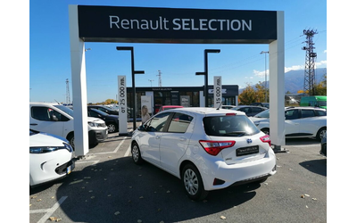 Toyota Yaris 1.5 VVT-i HYBRID - автомобили, коли, обяви за нови и употребявани 9