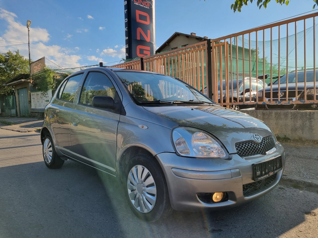 Toyota Yaris 1, 000 EURO4 - автомобили, коли, обяви за нови и употребявани 0