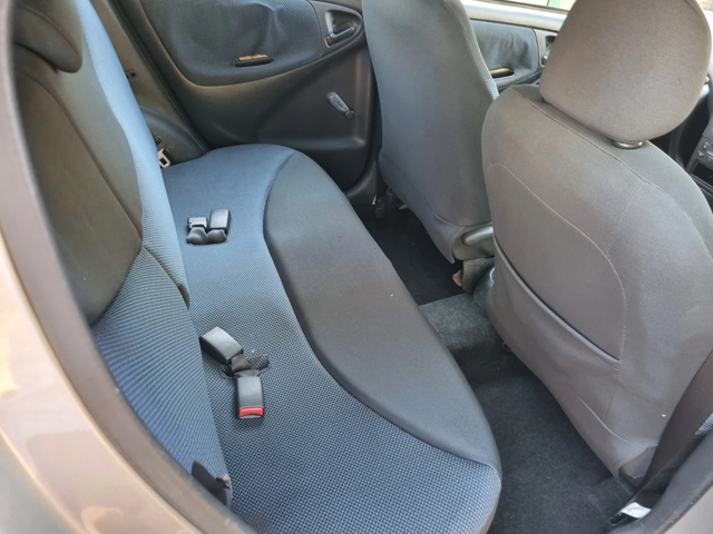 Toyota Yaris 1, 000 EURO4 - автомобили, коли, обяви за нови и употребявани 10