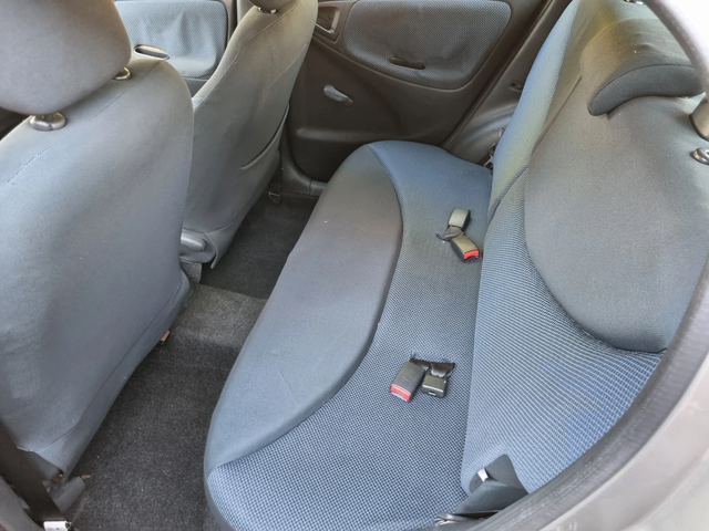 Toyota Yaris 1, 000 EURO4 - автомобили, коли, обяви за нови и употребявани 9